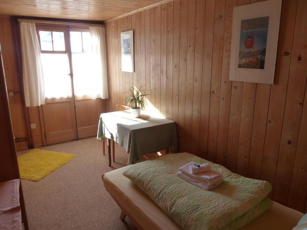 Gasthof Derby Hotel Zweisimmen Quarto foto